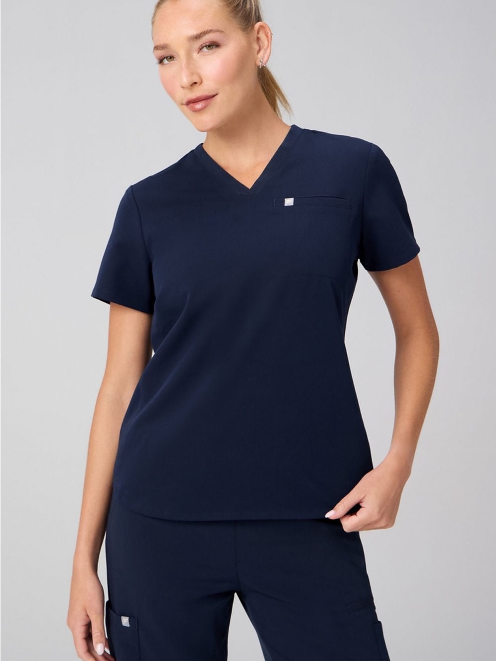 FABLETICS SCRUB SET - Picture 2 of 5
